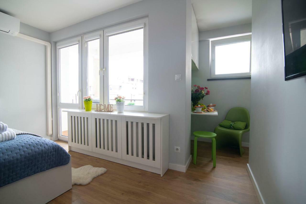 Wlr Apartments - Hoza II Варшава Екстериор снимка