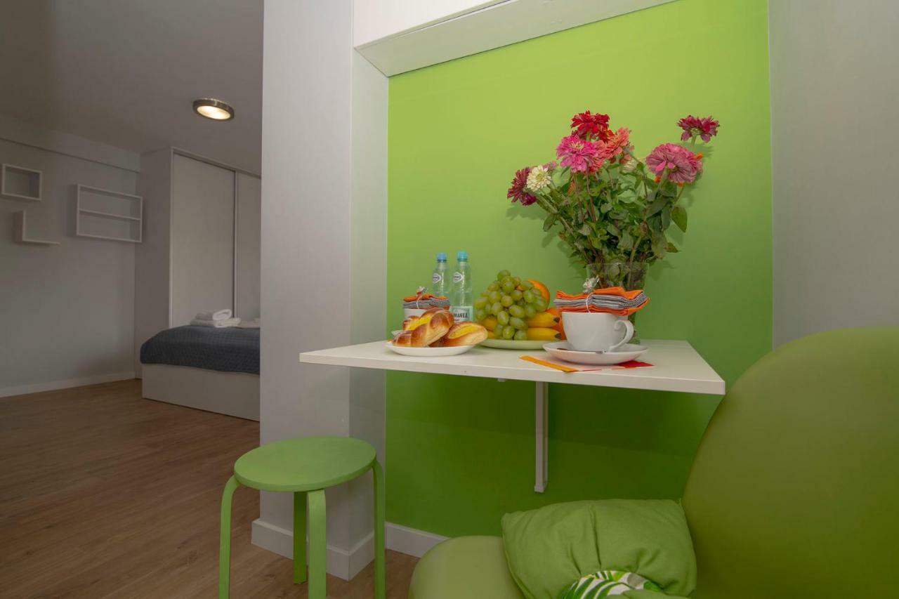 Wlr Apartments - Hoza II Варшава Екстериор снимка