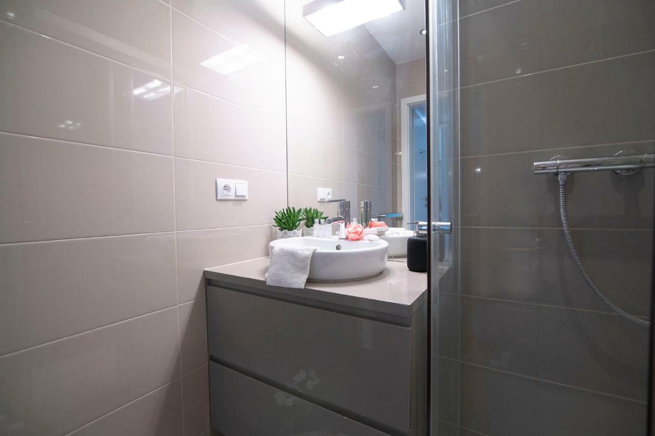 Wlr Apartments - Hoza II Варшава Екстериор снимка